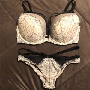 Victoria Secrets cheekini Bra and Panty set